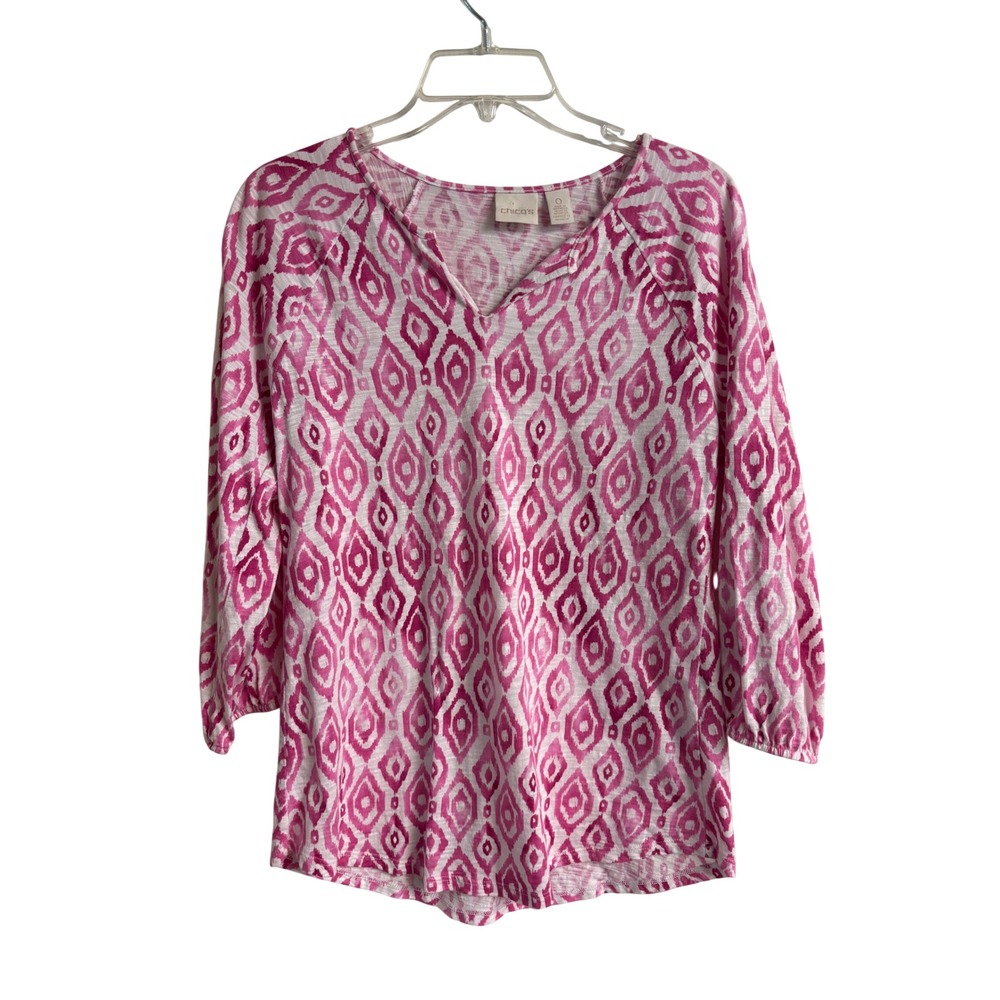 Chicos Pink White Ikat Diamond V-Neck 3/4 Sleeve Top Size 0 Small Coastal